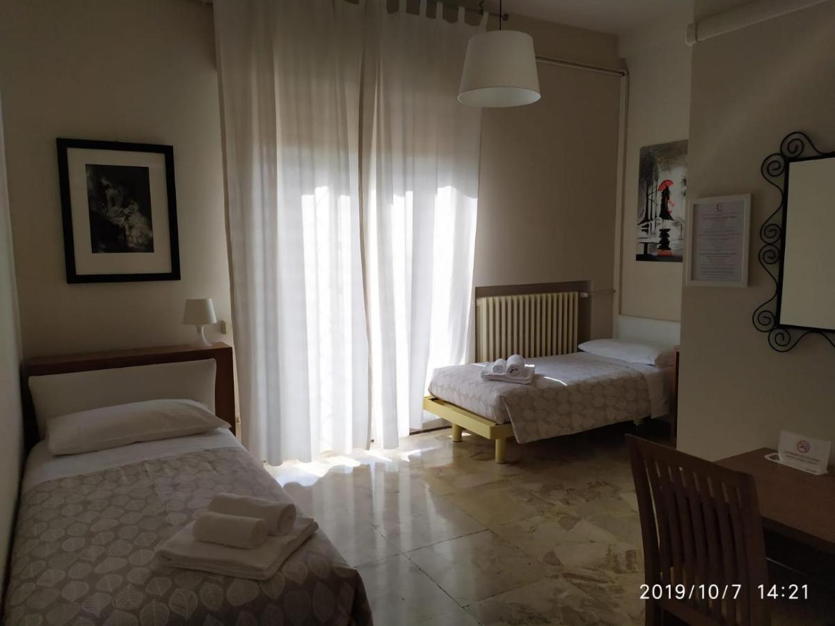 B&B Cameracaffe Centro Ареццо Экстерьер фото