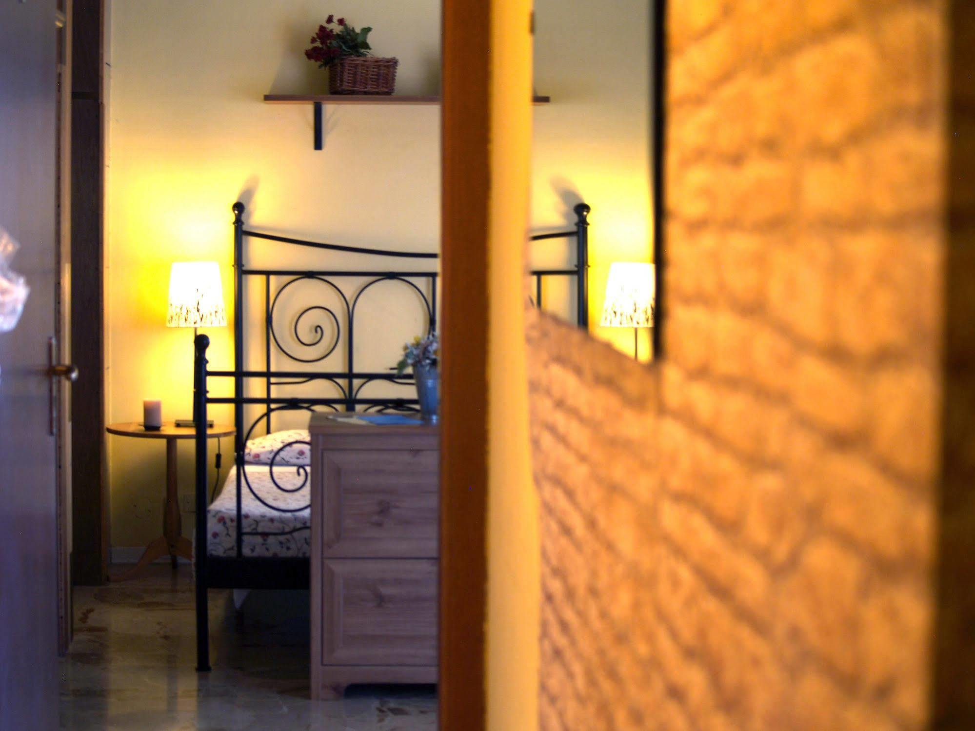 B&B Cameracaffe Centro Ареццо Экстерьер фото